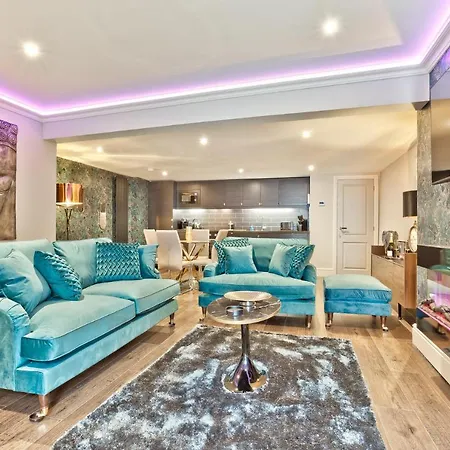 Apartment The Mews Boutique Deluxe Apartments, Sleep 2-6 People , Central Location, Free Parking Windermere