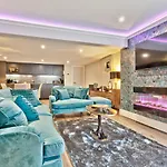 The Mews Boutique Deluxe Apartments, Sleep 2-6 People , Location, Free Parking * Windermere