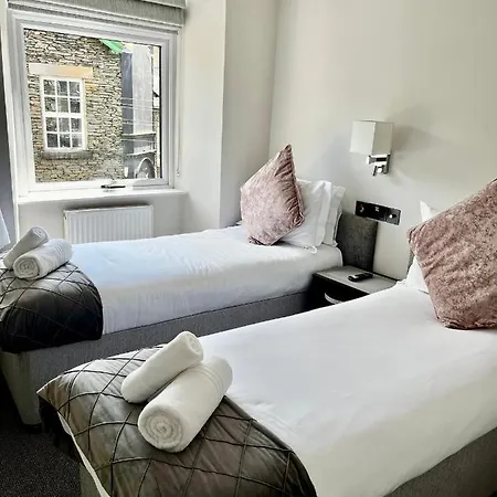 דירה The Mews Boutique Deluxe Apartments, Sleep 2-6 People , Location, Free Parking